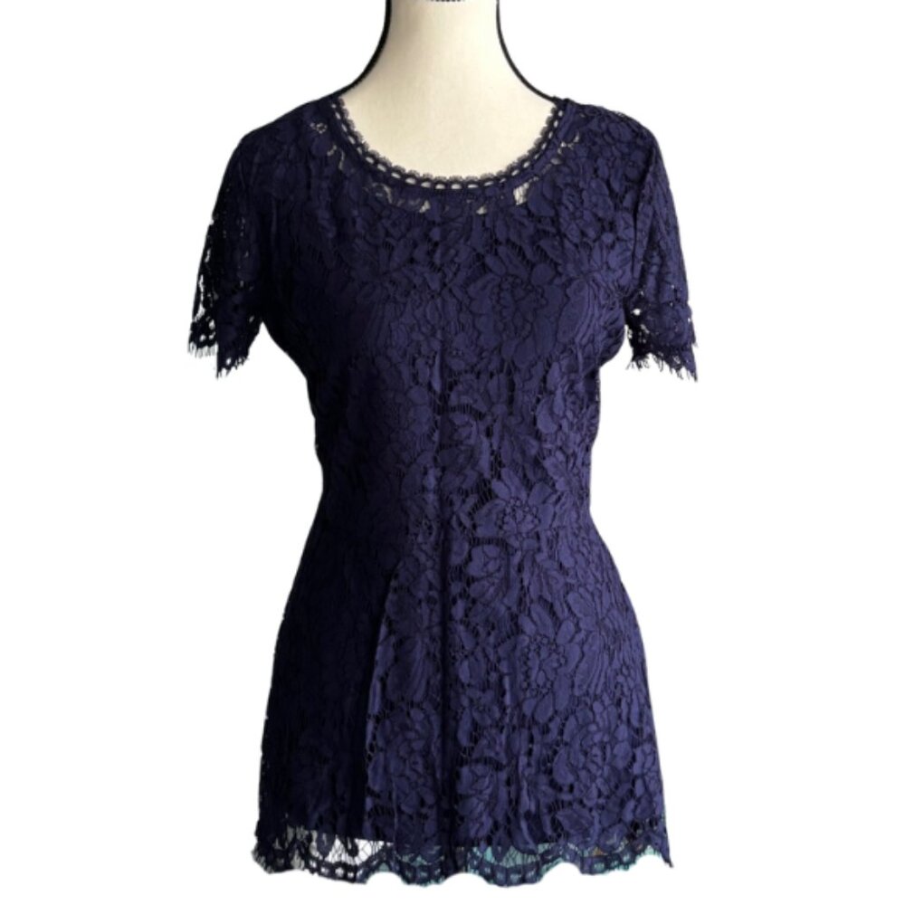 ISAAC MIZRAHI PEPLUM BLUE LACE TOP, SZ. S